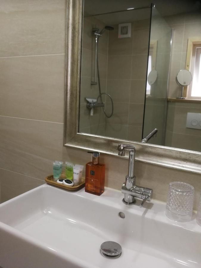 Maizon Middelburg Bed & Breakfast Bagian luar foto